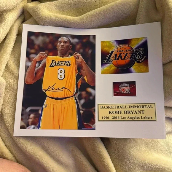 Lakers Kobe Bryant autographed 8x10 photo - Picture 1 of 1